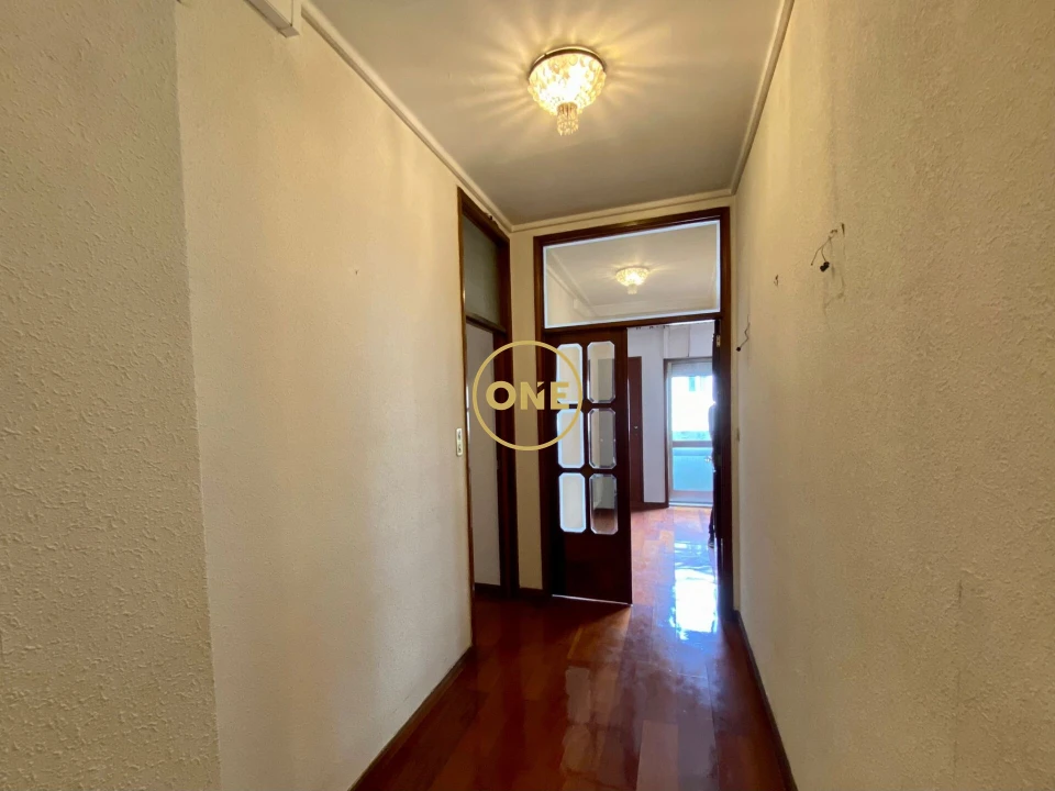 Apartamento T3 para Venda em Cedofeita, Santo Ildefonso, Sé, Miragaia, São Nicolau e Vitória Foto 3