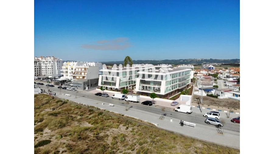 Apartamento T3 para Venda em São Martinho do Porto Foto 2