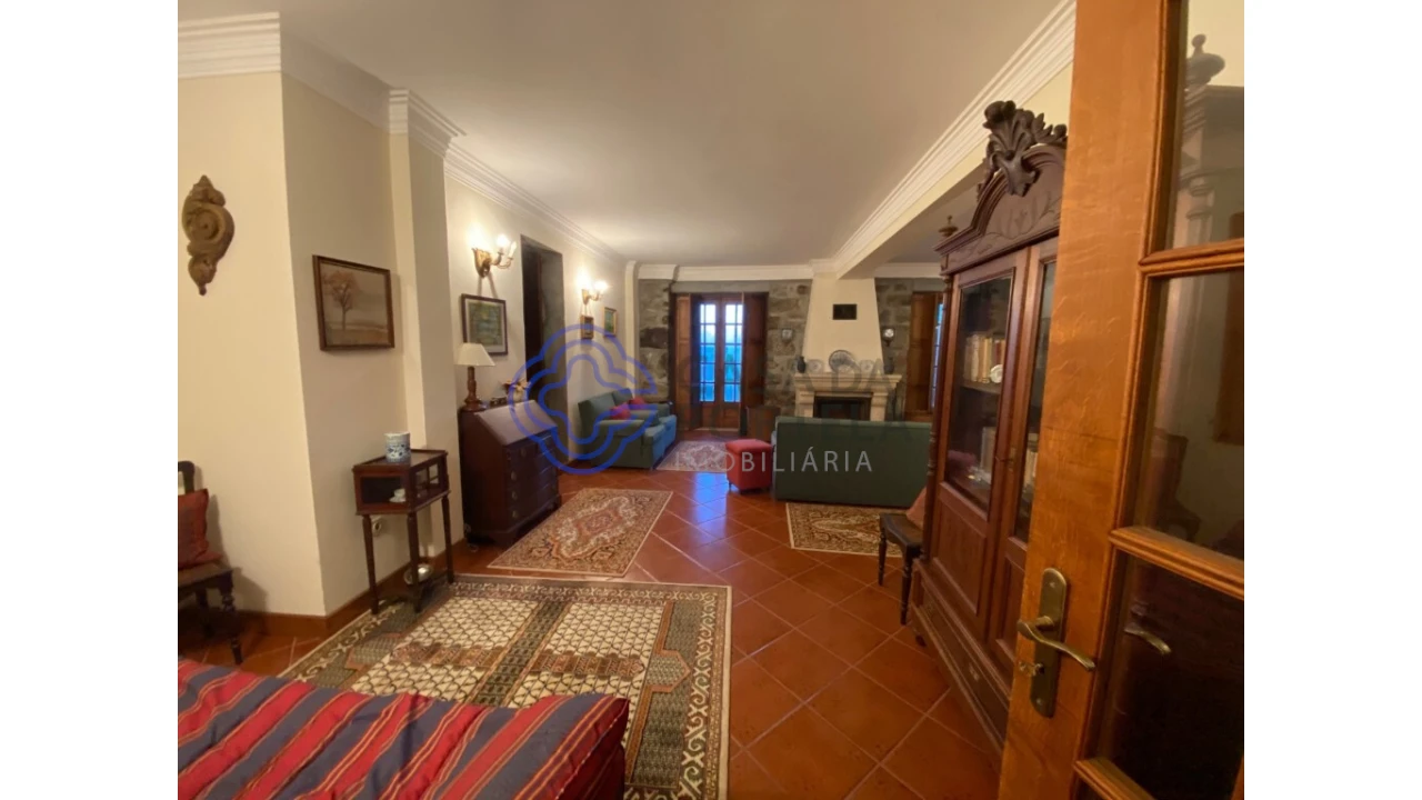 Quinta T5 para Venda em Vila Cova da Lixa e Borba de Godim Foto 13