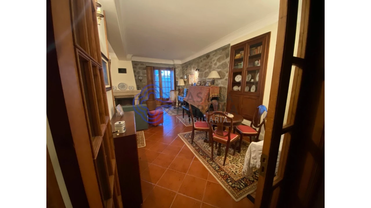 Quinta T5 para Venda em Vila Cova da Lixa e Borba de Godim Foto 15