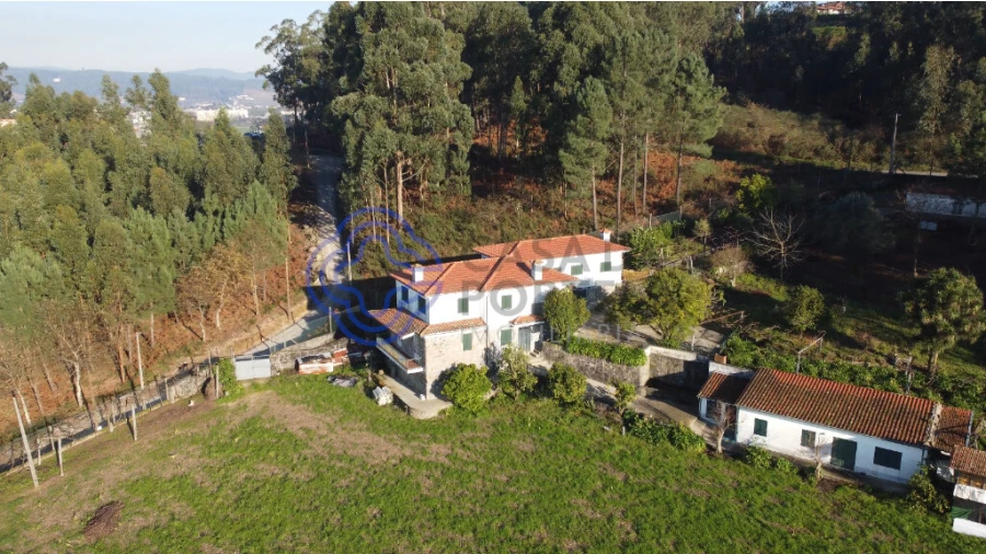 Quinta T5 para Venda em Vila Cova da Lixa e Borba de Godim Foto 2