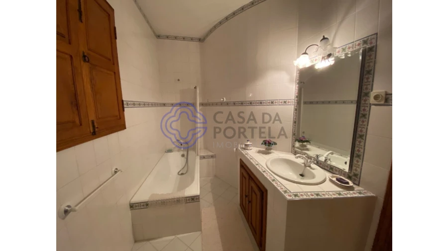 Quinta T5 para Venda em Vila Cova da Lixa e Borba de Godim Foto 40