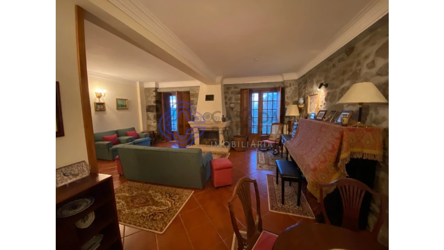 Quinta T5 para Venda em Vila Cova da Lixa e Borba de Godim Foto 14