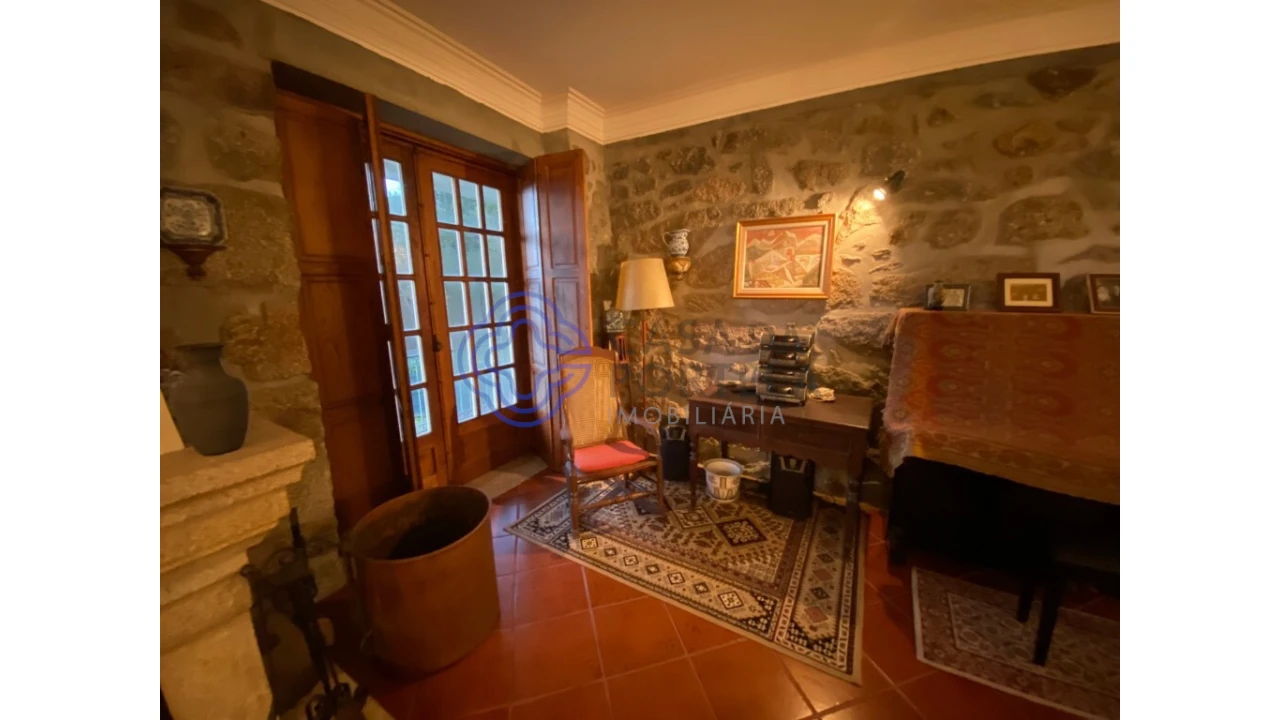 Quinta T5 para Venda em Vila Cova da Lixa e Borba de Godim Foto 16