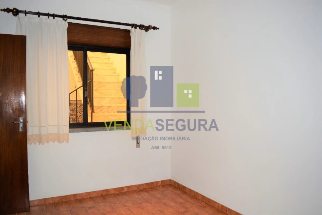 Moradia T4 para Venda em Safara e Santo Aleixo da Restauração Foto 11