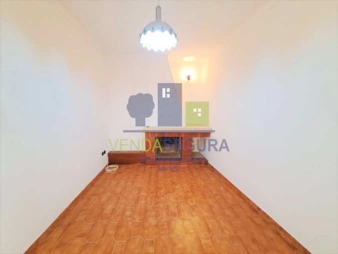 Moradia T4 para Venda em Safara e Santo Aleixo da Restauração Foto 10