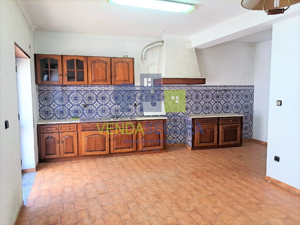 Moradia T4 para Venda em Safara e Santo Aleixo da Restauração Foto 5