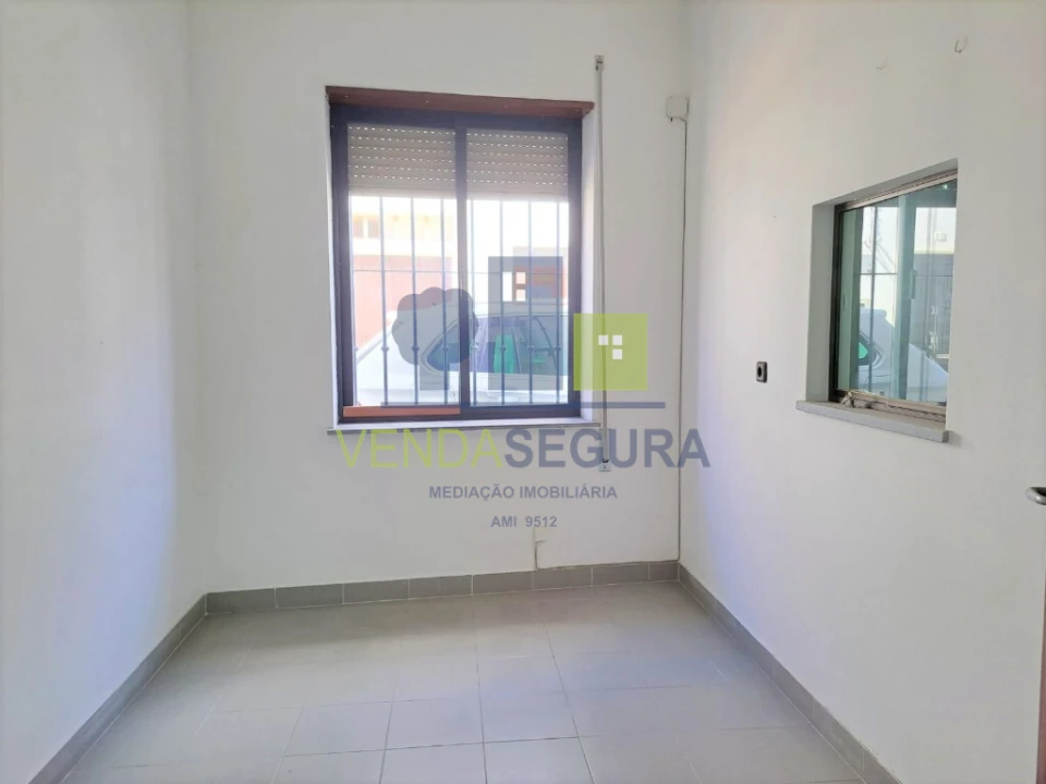 Moradia T4 para Venda em Safara e Santo Aleixo da Restauração Foto 15
