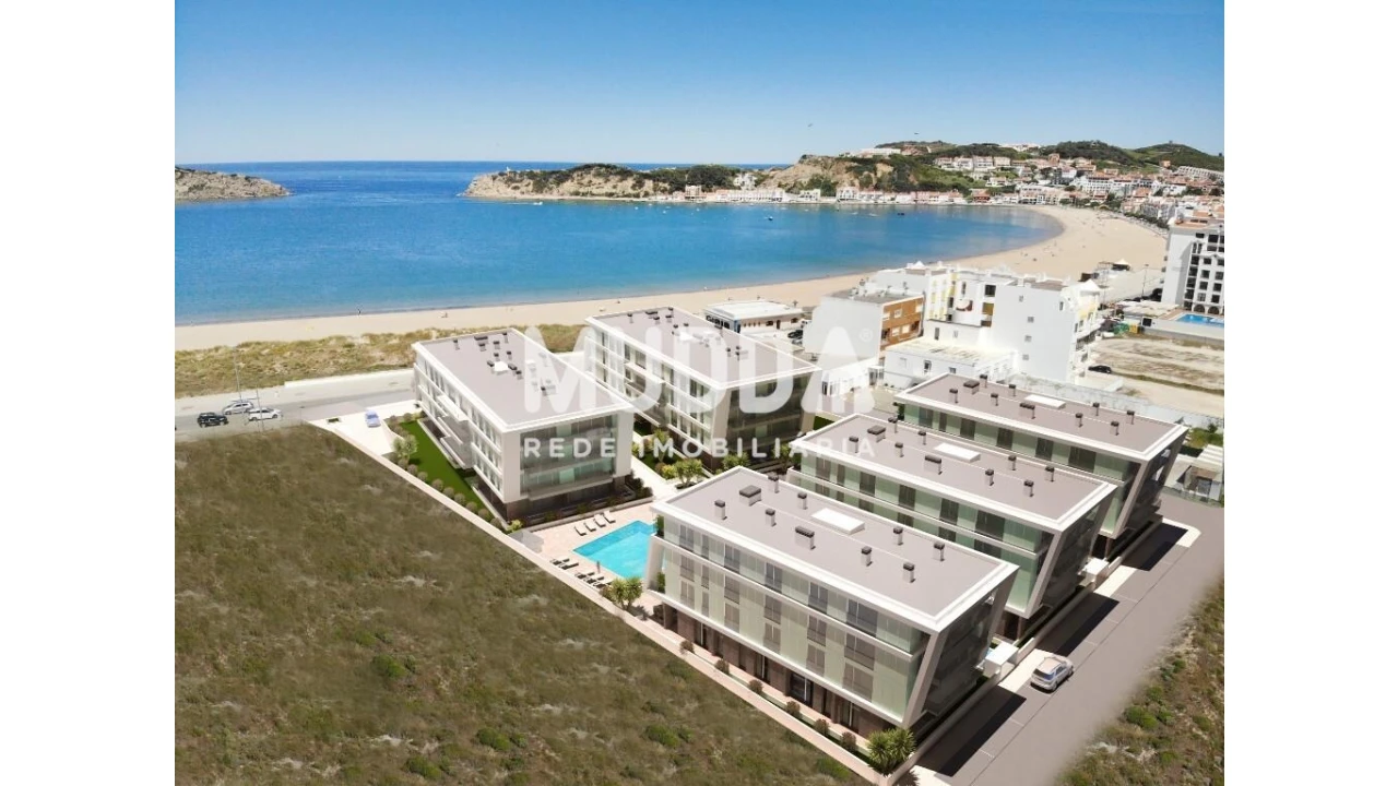 Apartamento T1 para Venda em São Martinho do Porto Foto 1