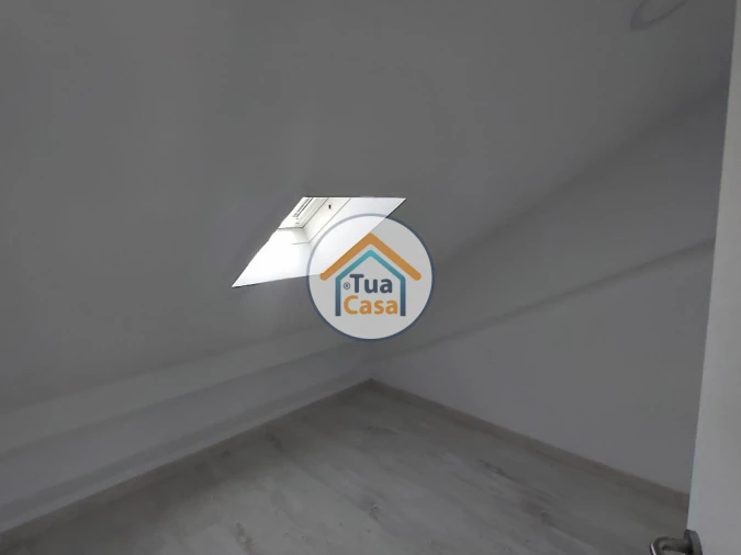 Moradia T9 para Venda em Ajuda Foto 43