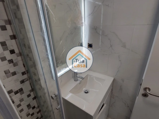 Moradia T9 para Venda em Ajuda Foto 32