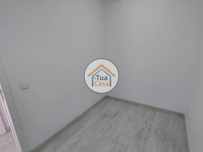 Moradia T9 para Venda em Ajuda Foto 26