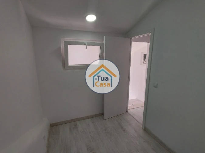 Moradia T9 para Venda em Ajuda Foto 9