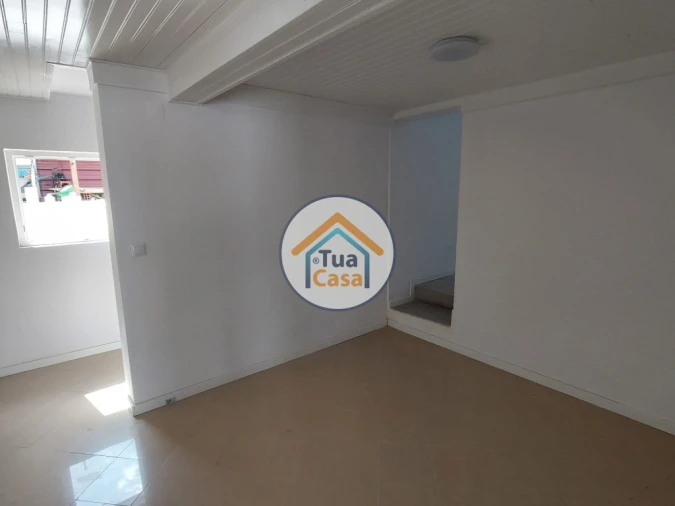 Moradia T9 para Venda em Ajuda Foto 23