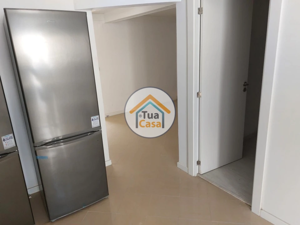 Moradia T9 para Venda em Ajuda Foto 12