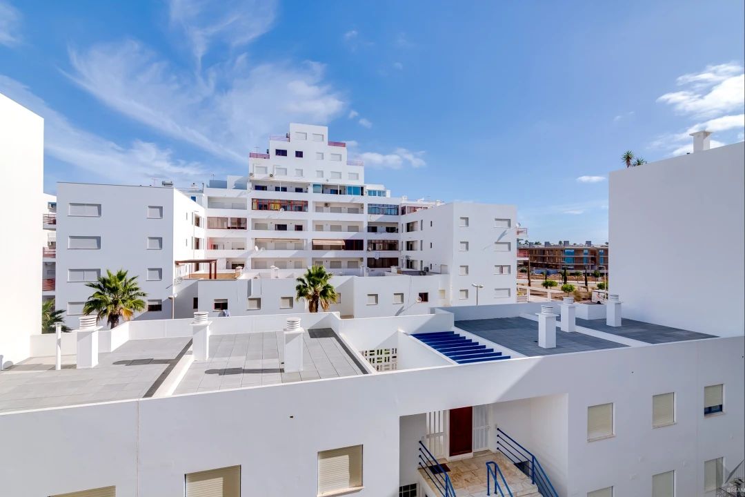 Apartamento T2 para Venda em Quarteira Foto 5