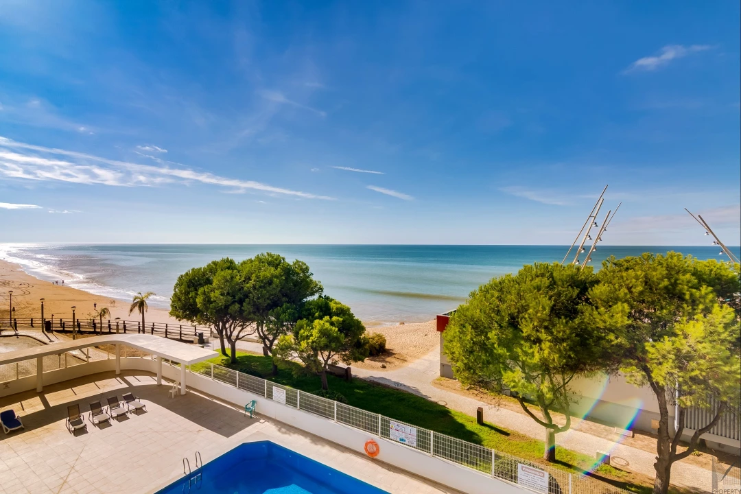 Apartamento T2 para Venda em Quarteira Foto 36