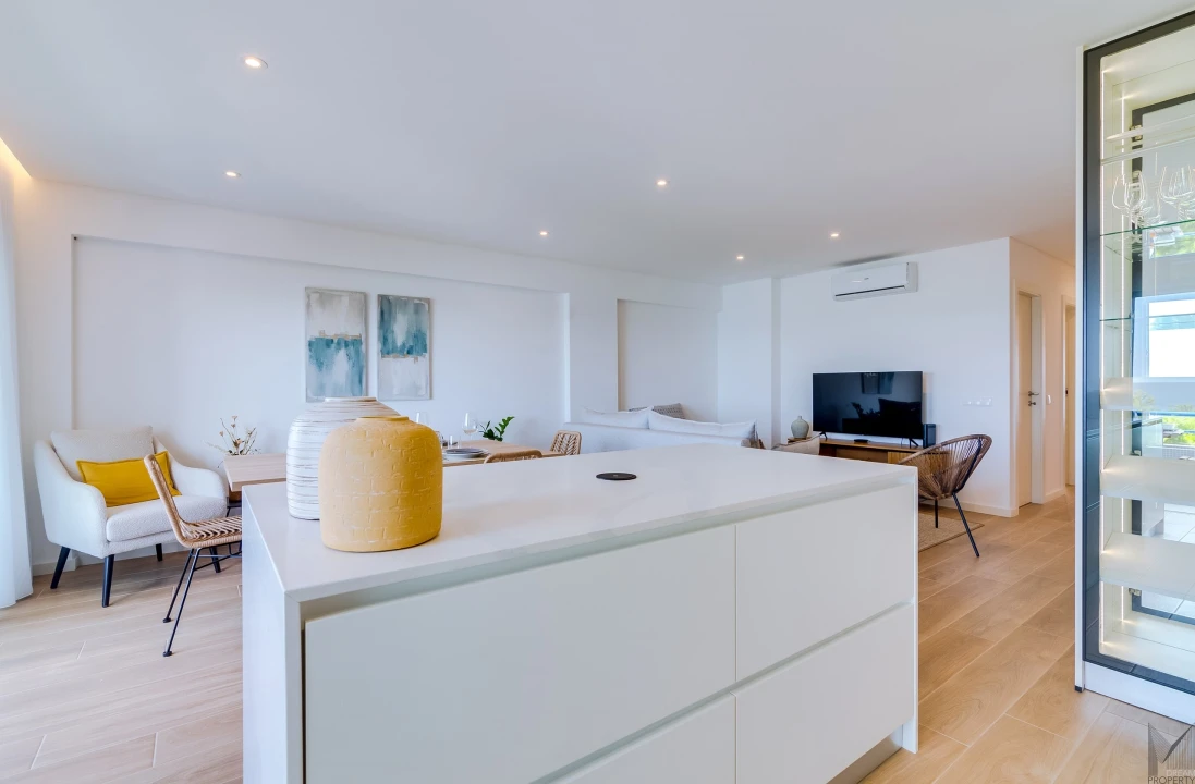 Apartamento T2 para Venda em Quarteira Foto 20