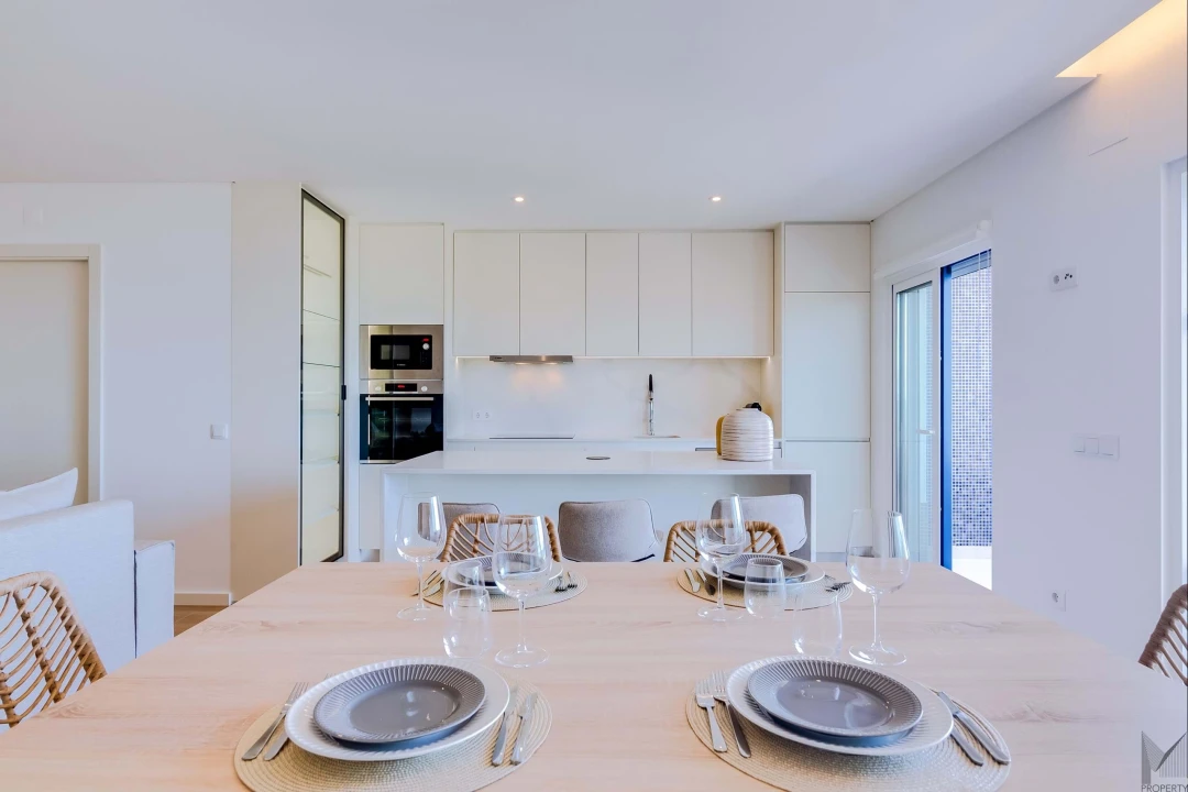 Apartamento T2 para Venda em Quarteira Foto 3