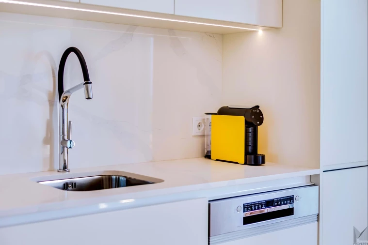 Apartamento T2 para Venda em Quarteira Foto 9