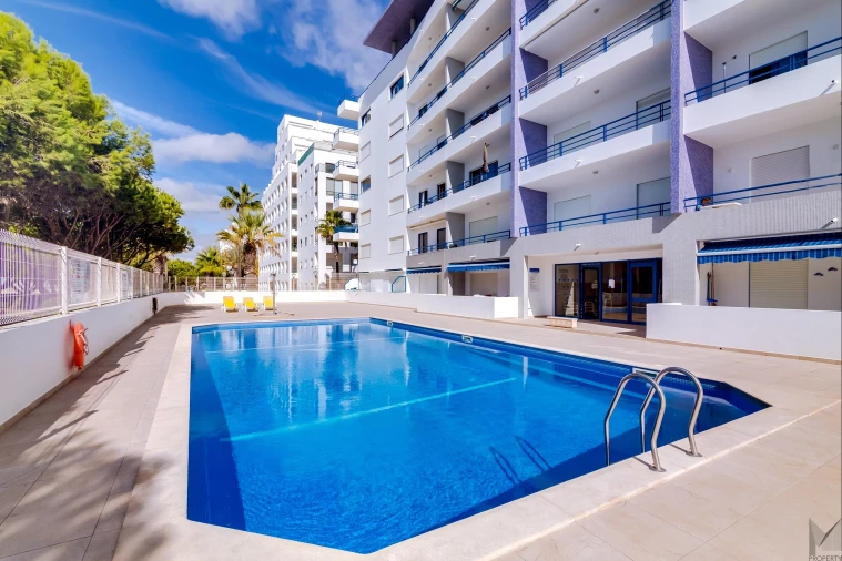 Apartamento T2 para Venda em Quarteira Foto 38