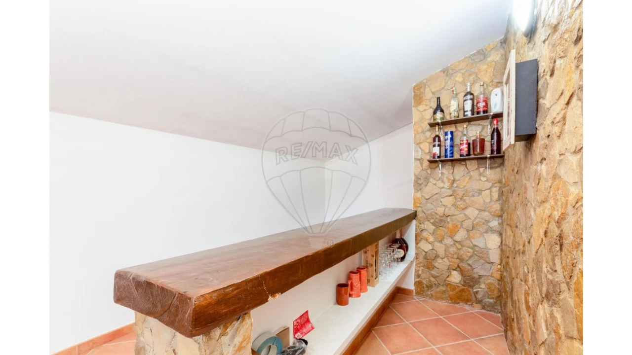 Moradia T3 para Venda em Olho Marinho Foto 26