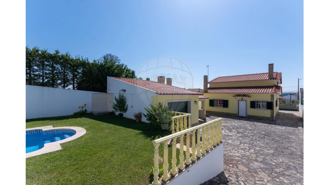 Moradia T3 para Venda em Olho Marinho Foto 39