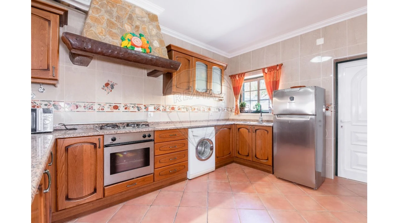 Moradia T3 para Venda em Olho Marinho Foto 22