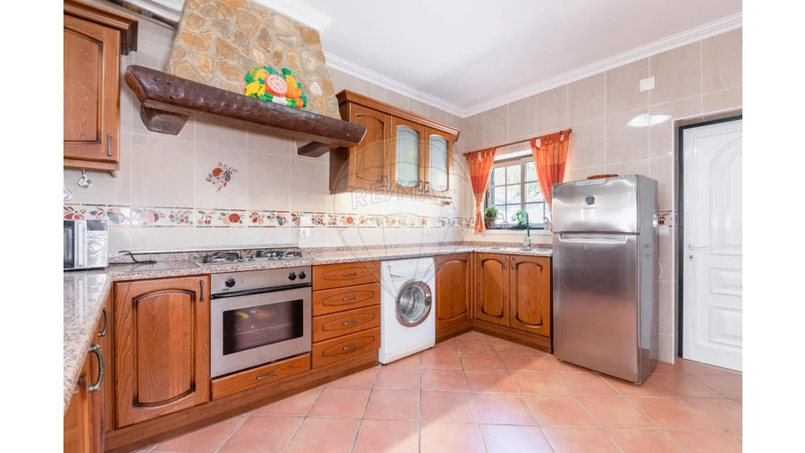 Moradia T3 para Venda em Olho Marinho Foto 22