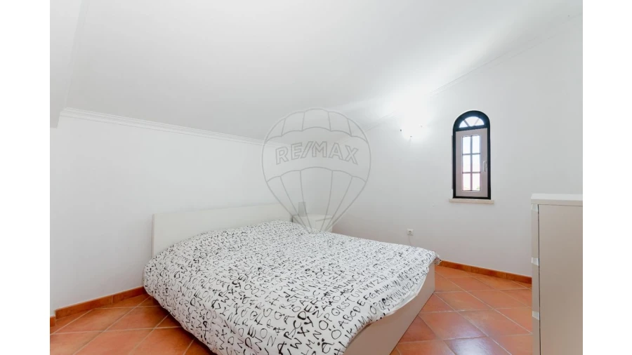 Moradia T3 para Venda em Olho Marinho Foto 31