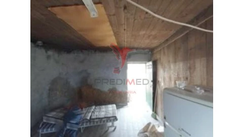 Moradia T2 para Venda em Nossa Senhora da Conceição, São Pedro e São Dinis