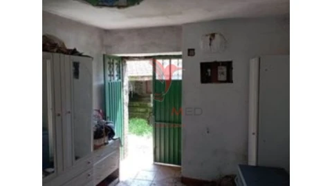 Moradia T2 para Venda em Nossa Senhora da Conceição, São Pedro e São Dinis