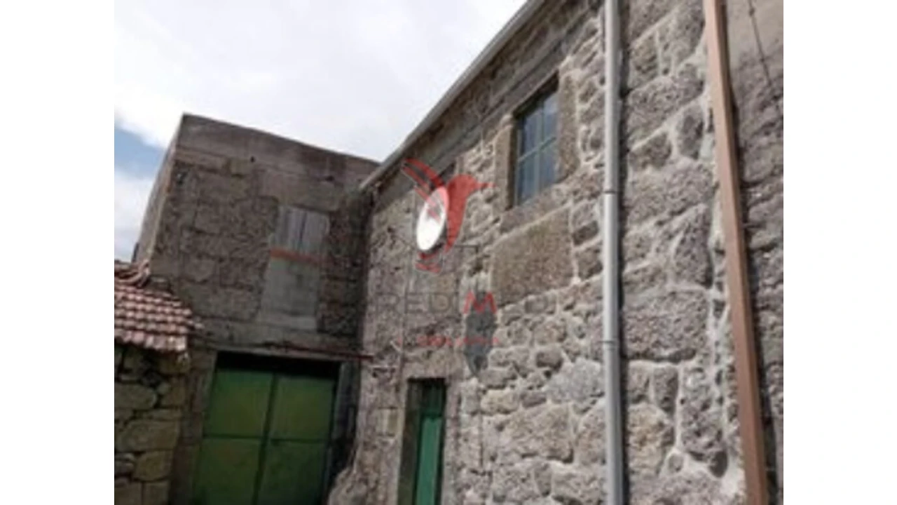 Moradia T2 para Venda em Nossa Senhora da Conceição, São Pedro e São Dinis Foto 13