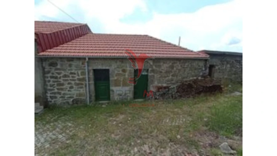 Moradia T2 para Venda em Nossa Senhora da Conceição, São Pedro e São Dinis