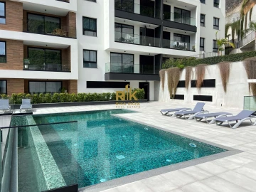 Apartamento T5 para Venda em Funchal (São Pedro)