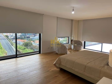 Apartamento T5 para Venda em Funchal (São Pedro)
