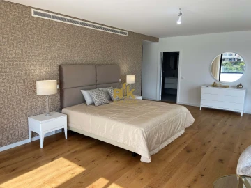 Apartamento T5 para Venda em Funchal (São Pedro)