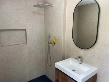 Apartamento T5 para Venda em Funchal (São Pedro)