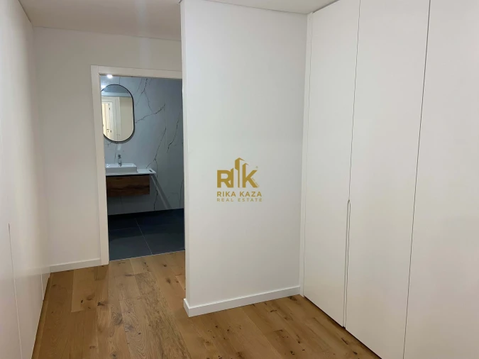 Apartamento T5 para Venda em Funchal (São Pedro) Foto 8