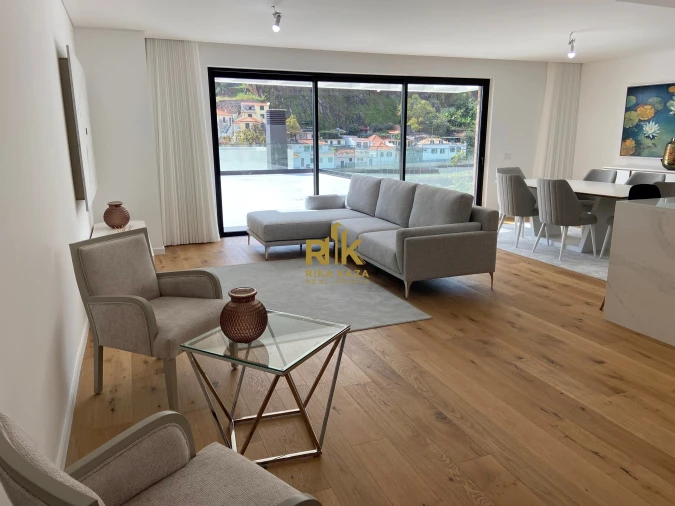 Apartamento T5 para Venda em Funchal (São Pedro) Foto 2