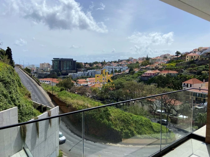 Apartamento T5 para Venda em Funchal (São Pedro) Foto 24
