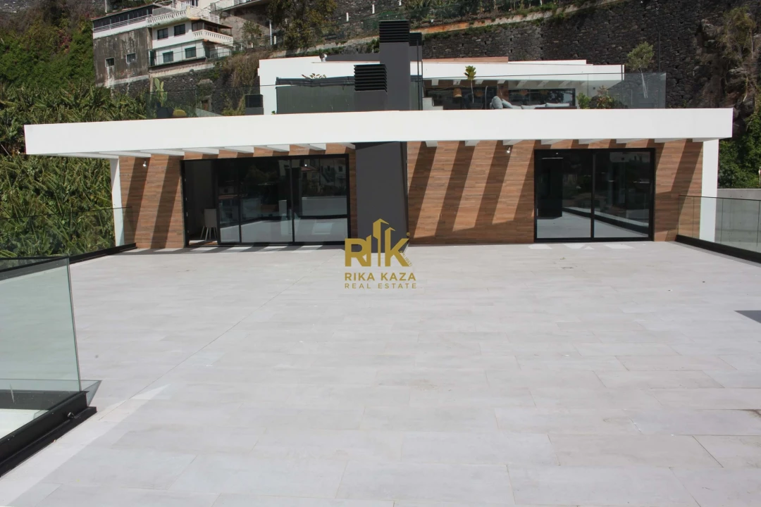 Apartamento T5 para Venda em Funchal (São Pedro) Foto 37