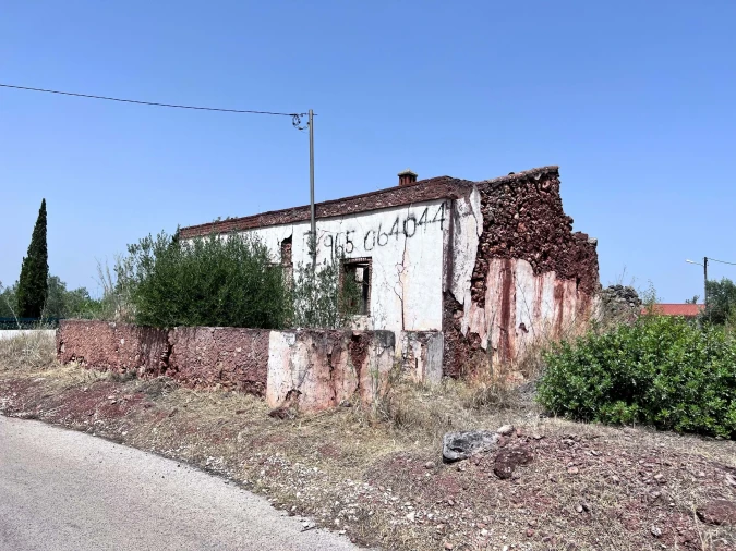 Moradia T2 para Venda em Alte Foto 6
