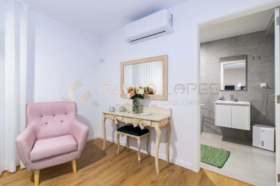 Apartamento T2 para Venda em Nazare Foto 17