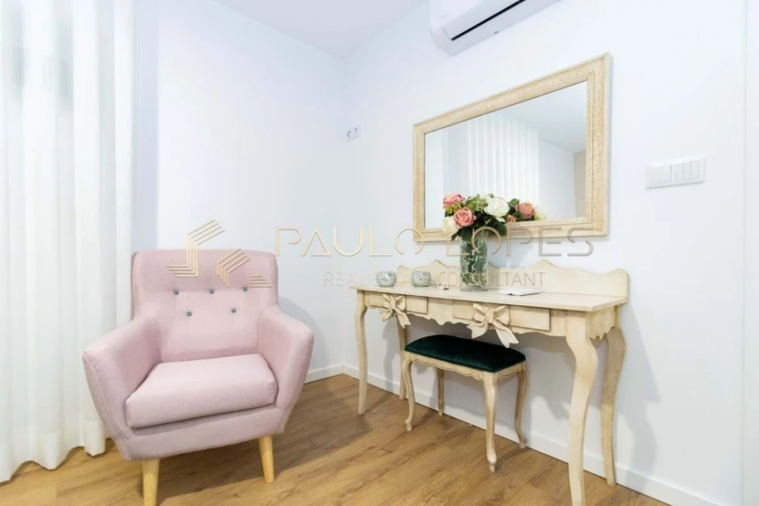 Apartamento T2 para Venda em Nazare Foto 19