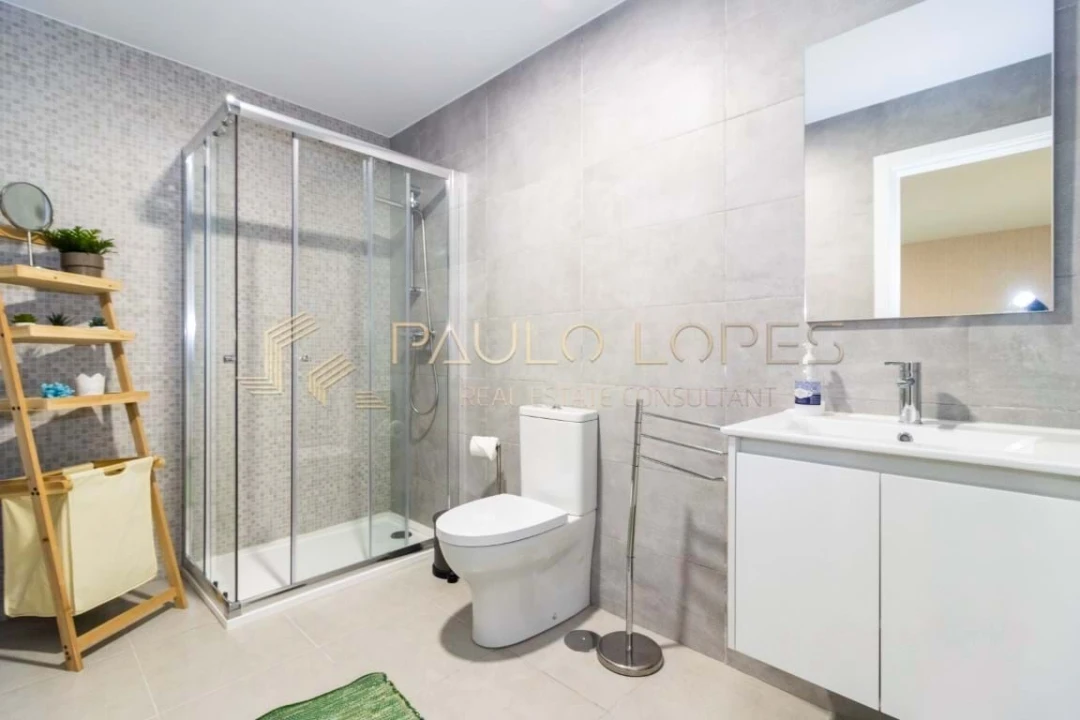 Apartamento T2 para Venda em Nazare Foto 16