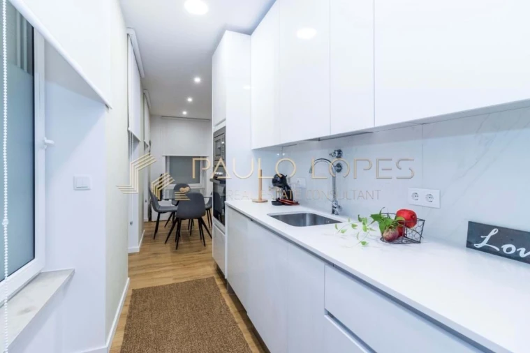 Apartamento T2 para Venda em Nazare Foto 6