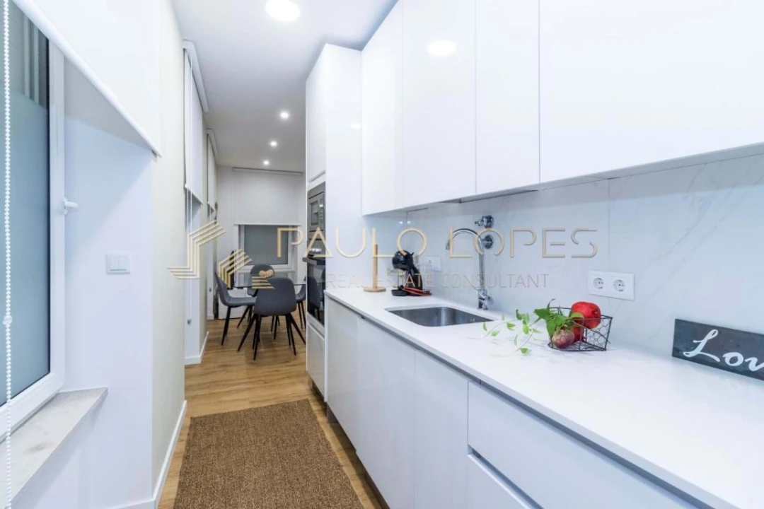 Apartamento T2 para Venda em Nazare Foto 6