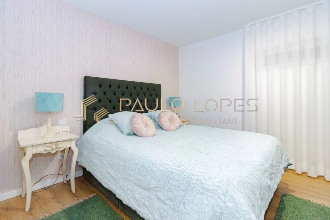 Apartamento T2 para Venda em Nazare Foto 14