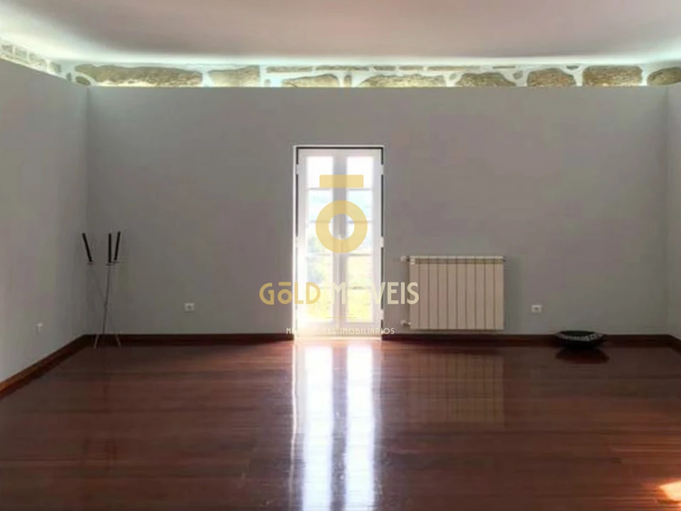 Quinta T4 para Venda em Valpedre Foto 8